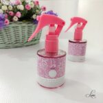 2 عدد عطر یارا روی میز